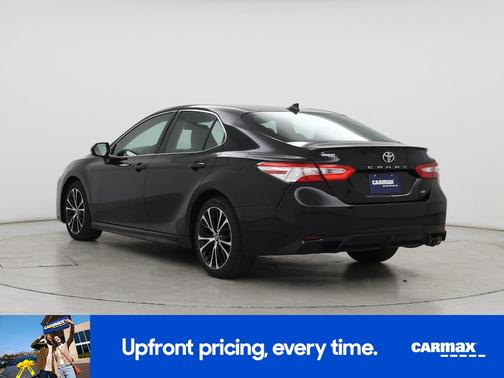 Black 2020 Toyota Camry SE
