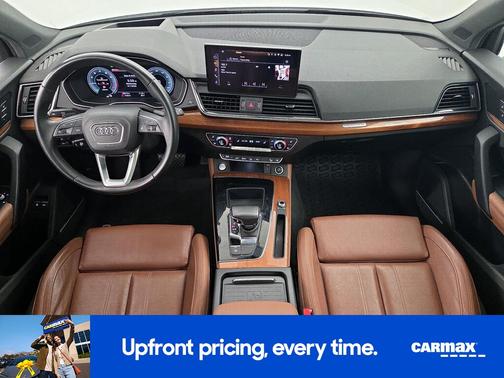 White 2021 Audi Q5 e Prestige