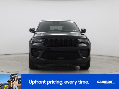 Black 2023 Jeep Grand Cherokee Altitude