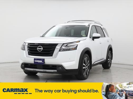 2025 Nissan Pathfinder Platinum