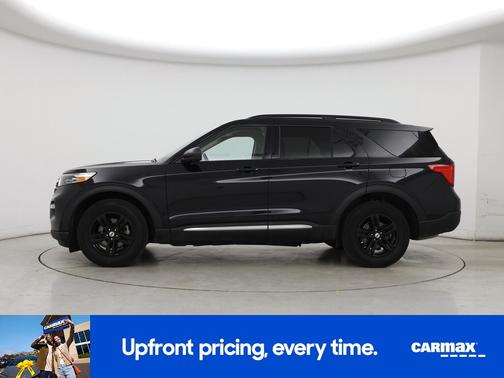 Black 2022 Ford Explorer XLT