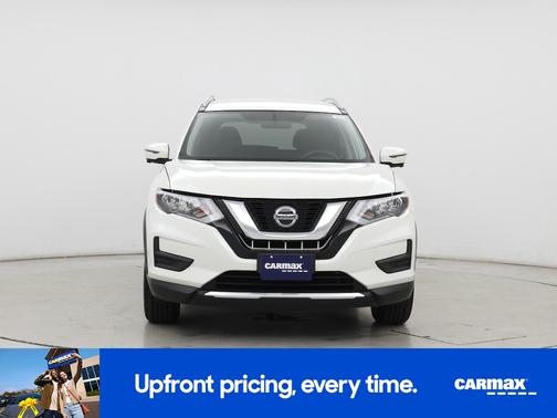 White 2018 Nissan Rogue SV