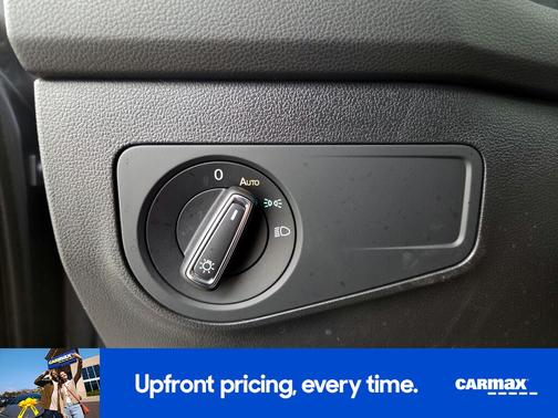 Gray 2022 Volkswagen Tiguan SE