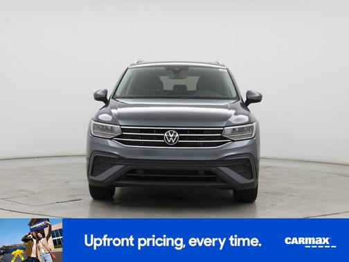Gray 2022 Volkswagen Tiguan SE