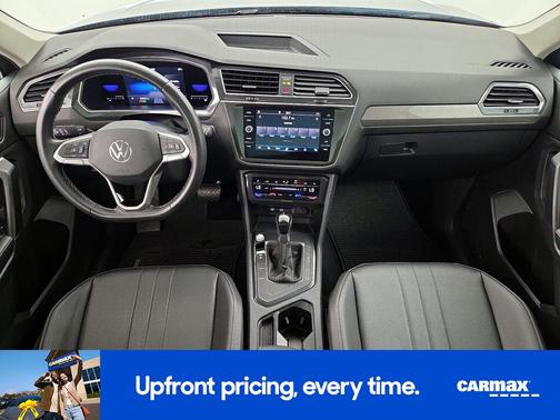 Gray 2022 Volkswagen Tiguan SE
