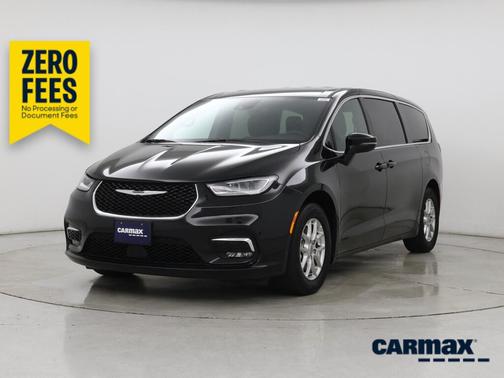 Black 2025 Chrysler Pacifica Select