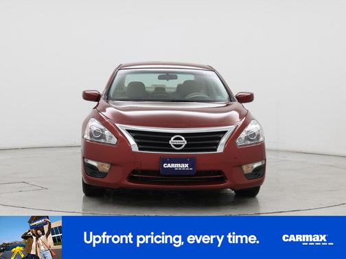 Red 2015 Nissan Altima S