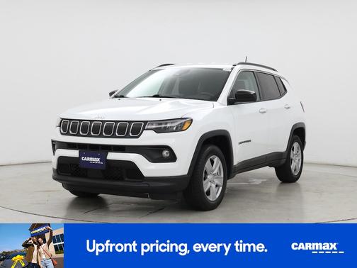 White 2022 Jeep Compass Latitude