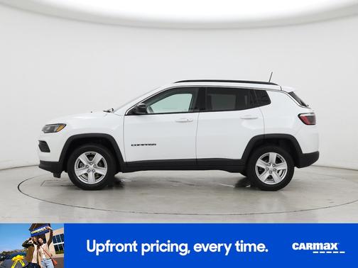 White 2022 Jeep Compass Latitude
