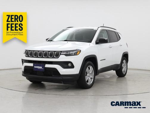White 2022 Jeep Compass Latitude