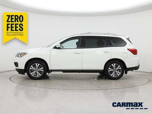 White 2020 Nissan Pathfinder S
