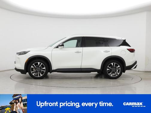 White 2023 INFINITI QX60 Luxe