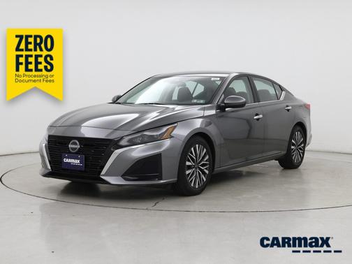 Gray 2023 Nissan Altima SV