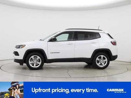 White 2023 Jeep Compass Latitude