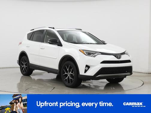 White 2017 Toyota RAV4 SE