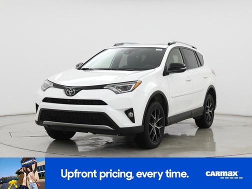 White 2017 Toyota RAV4 SE