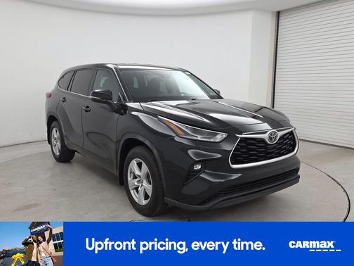 Black 2021 Toyota Highlander LE