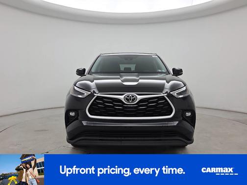 Black 2021 Toyota Highlander LE