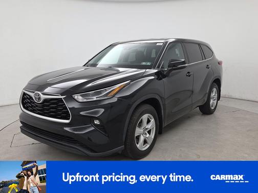 Black 2021 Toyota Highlander LE