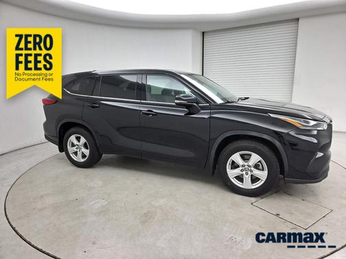Black 2021 Toyota Highlander LE