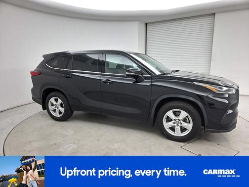Black 2021 Toyota Highlander LE