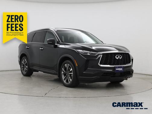 Black 2023 INFINITI QX60 Luxe