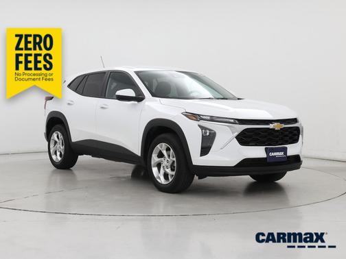 White 2024 Chevrolet Trax LS
