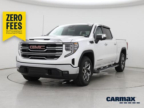 White 2023 GMC Sierra 1500 SLT