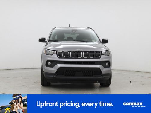 Silver 2022 Jeep Compass Latitude