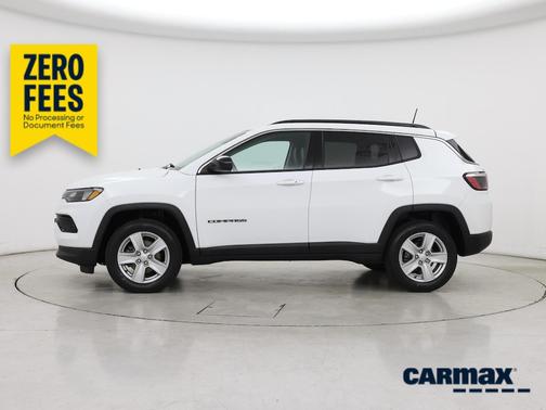 White 2022 Jeep Compass Latitude