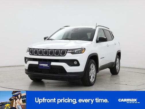 White 2022 Jeep Compass Latitude