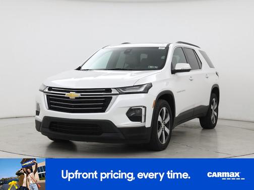 White 2023 Chevrolet Traverse LT Leather