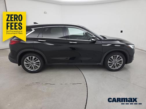 Black 2023 INFINITI QX50 Luxe