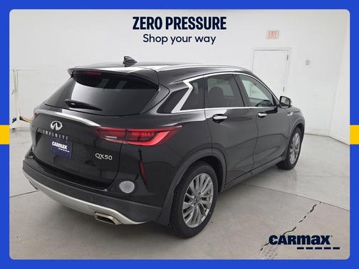 Black 2023 INFINITI QX50 Luxe