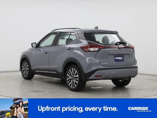 Gray 2023 Nissan Kicks SR