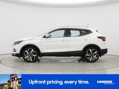White 2022 Nissan Rogue Sport SL