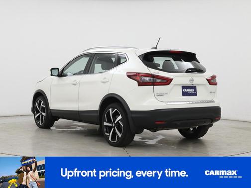 White 2022 Nissan Rogue Sport SL