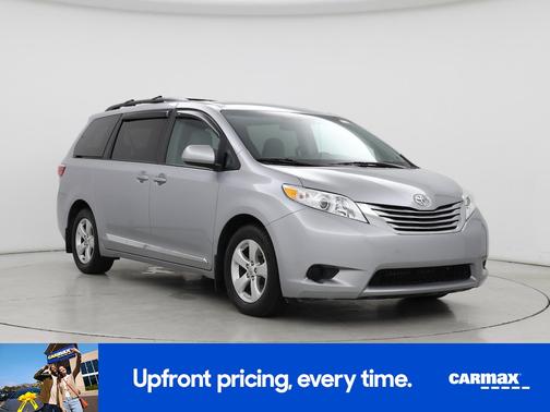 2016 Toyota Sienna LE