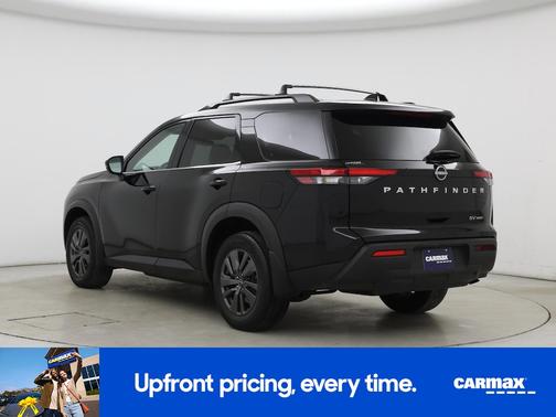 2023 Nissan Pathfinder SV