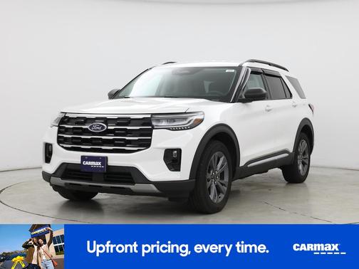 White 2025 Ford Explorer Active