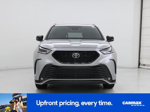 Silver 2025 Toyota Highlander XSE
