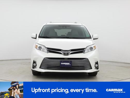 2020 Toyota Sienna XLE