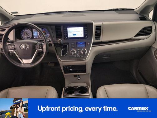 2020 Toyota Sienna XLE