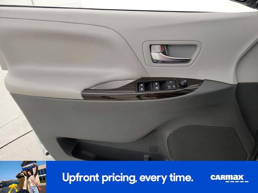 2020 Toyota Sienna XLE