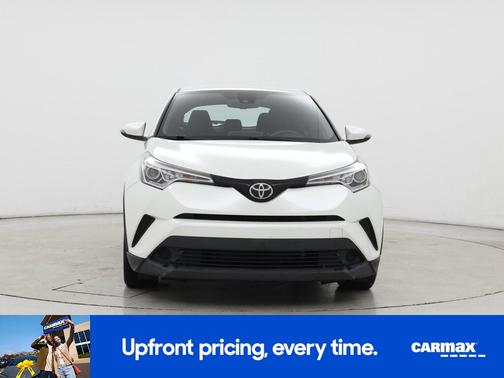 White 2018 Toyota C-HR XLE