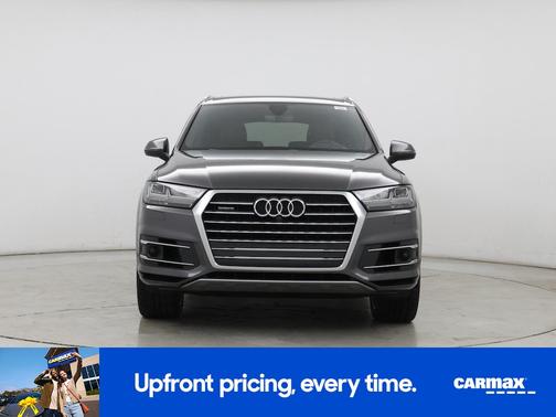 Gray 2018 Audi Q7 Prestige