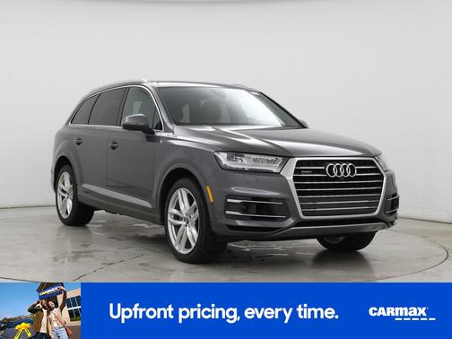 Gray 2018 Audi Q7 Prestige