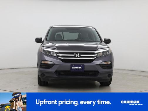 Gray 2018 Honda Pilot LX