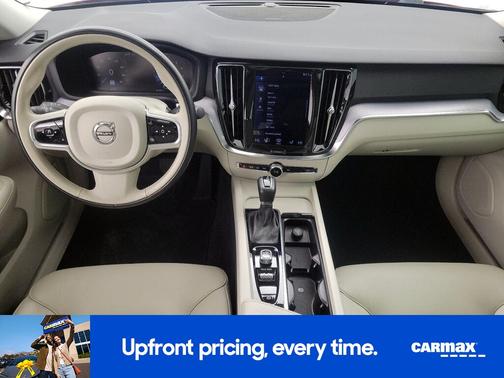 2020 Volvo S60 T5 Momentum