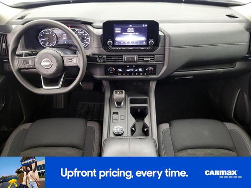 2024 Nissan Pathfinder S